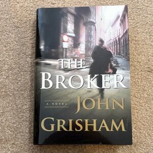 The Broker by John Grisham - Black and Gold Cover